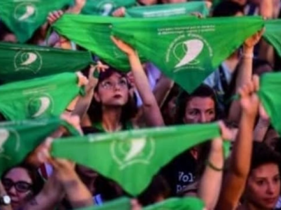 Feminismo y cambio social: un marco de derechos humanos