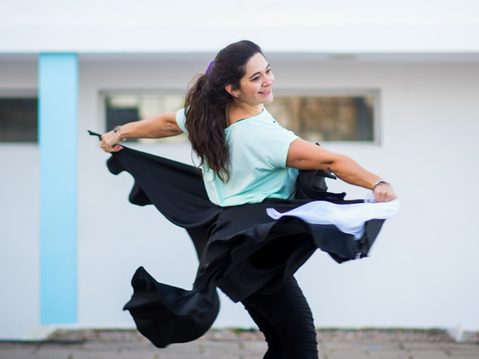 Folklore argentino y algo más: mixturas danzadas de Latinoamérica