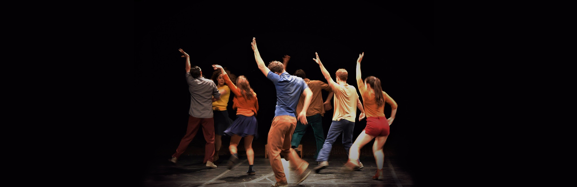 Bailar, mover, actuar