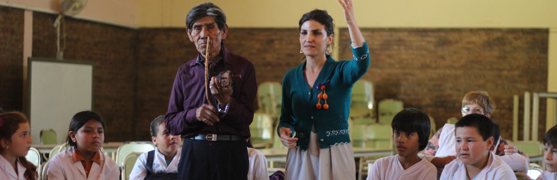 Músicas originarias, juegos e interculturalidad