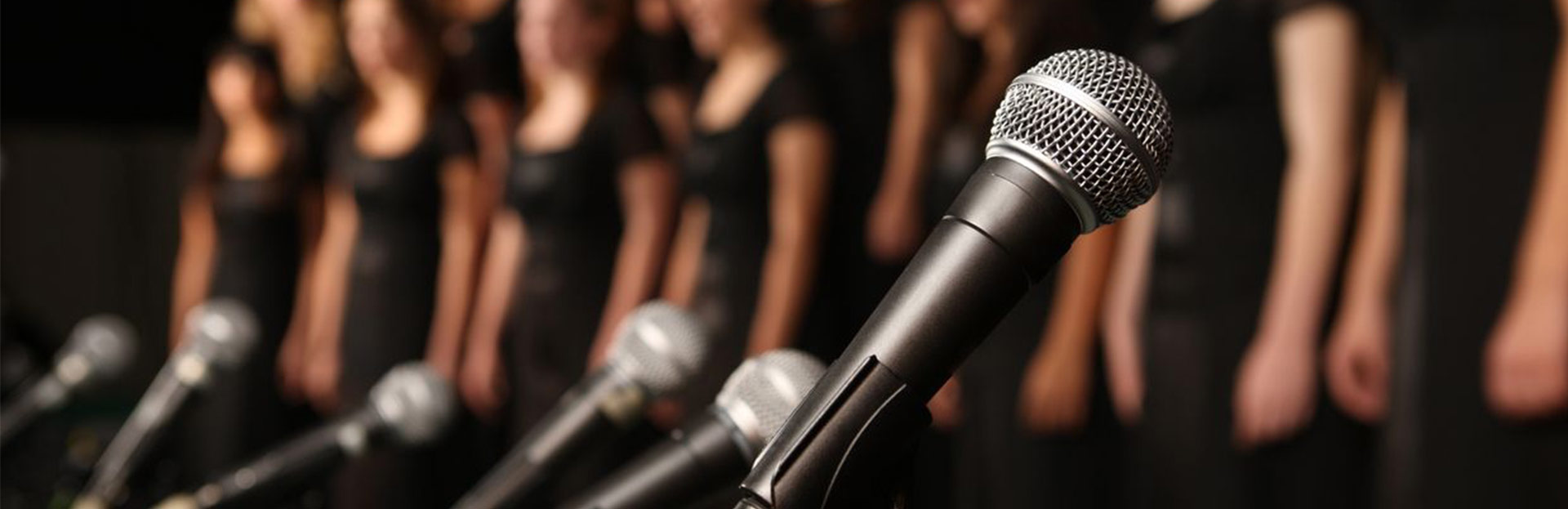 Sinahuela Trío y Grupo Vocal del Plata en el Palacio el Victorial