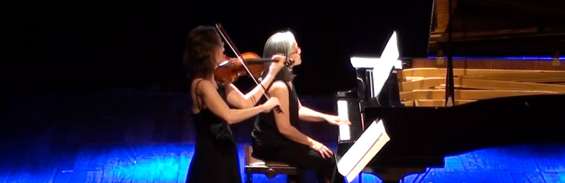 Mariana Salles y Lùcia Barrenechea, violín y piano