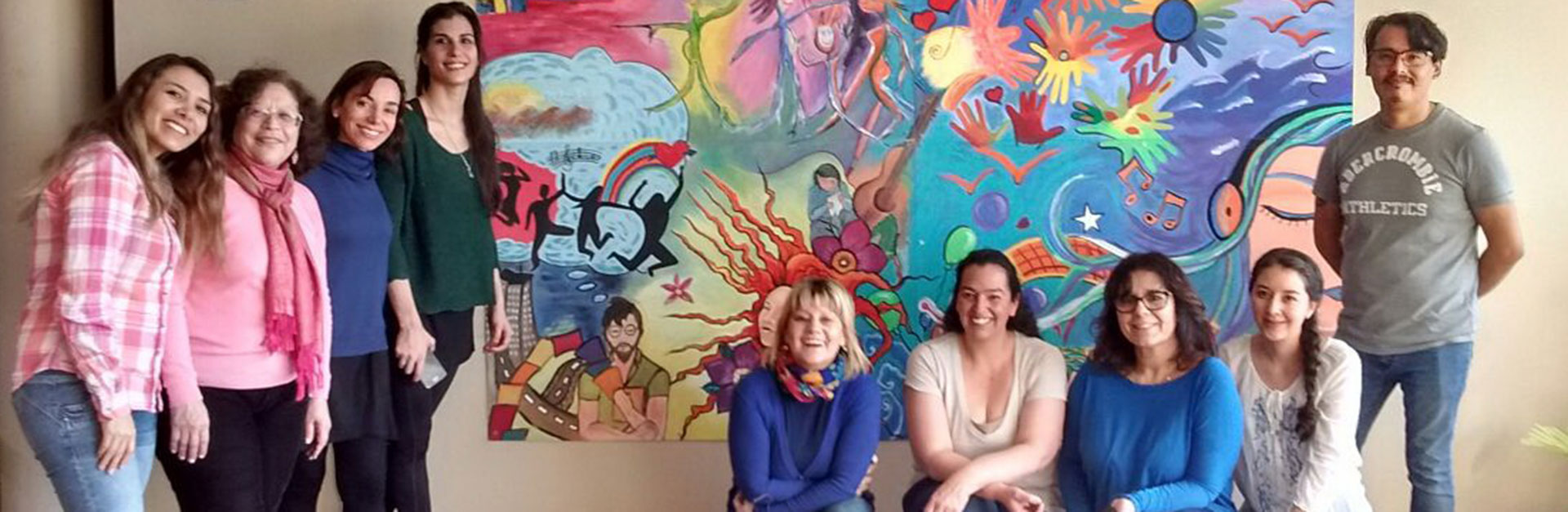 Se instaló el mural realizado en el Seminario: La disciplina mural como dispositivo Arte Terapéutico del Posgrado de Especialista en Arte Terapia