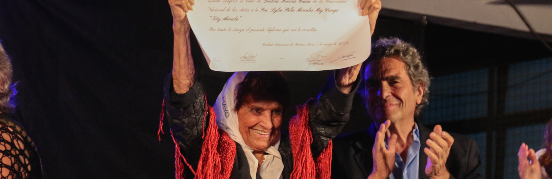 Taty Almeida Doctora Honoris causa