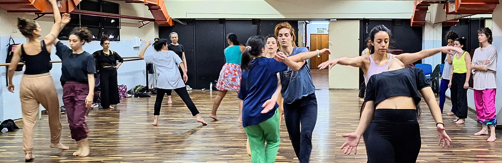 Se realizó el taller Only connect: el arte de bailar juntxs, a cargo de Anne-Linn Akselsen